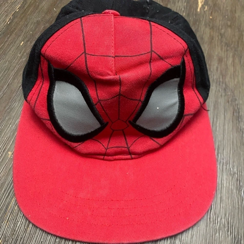 Lot of 6 boys character and Nike caps and beanies